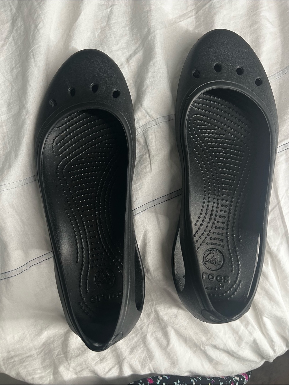 Crocs Kadee Flats, size 11 wide, like new conditions